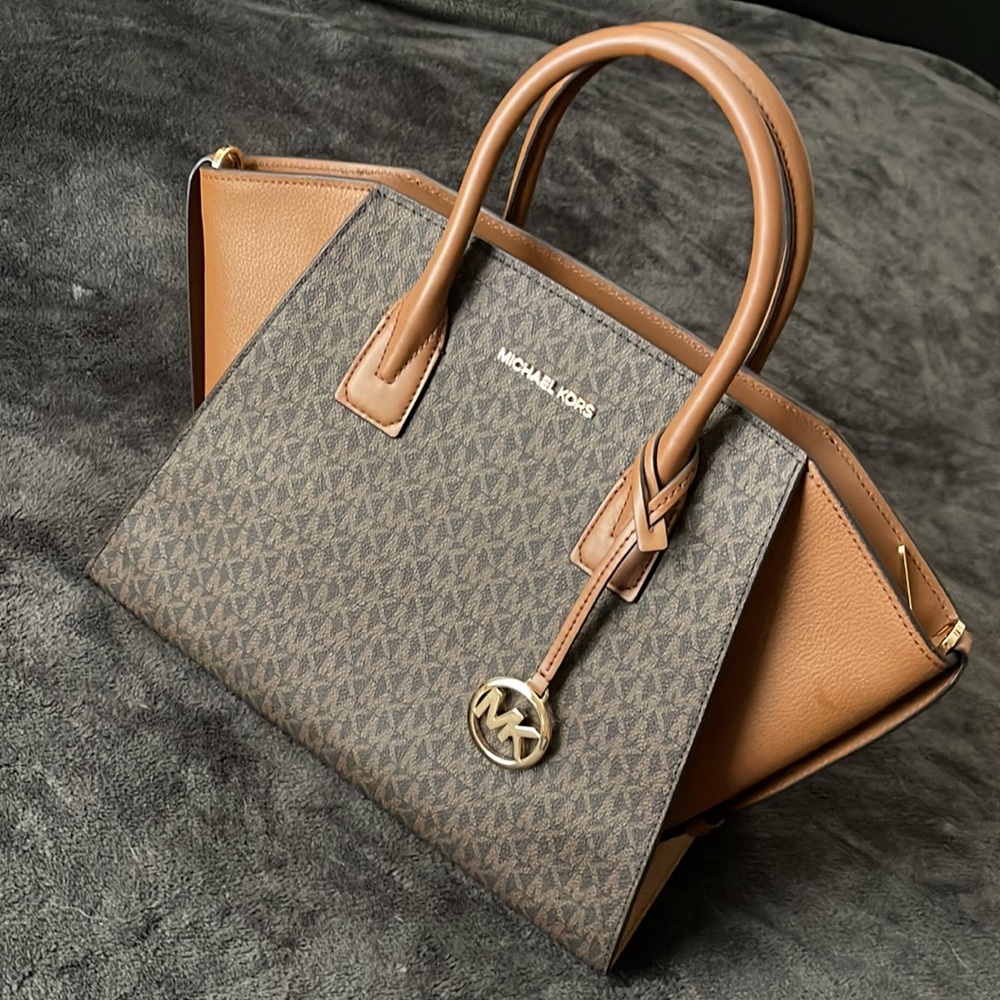 Large purse